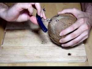 como-abrir-un-coco-facilmente