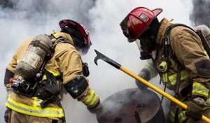 cuanto-cobra-un-bombero-guia-salarial