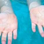 Por qué se arrugan las manos en el agua