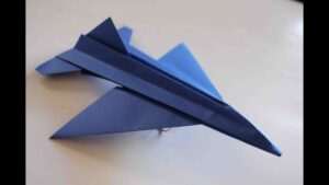 cual-es-el-avion-de-papel-que-mas-vuela