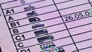 que-significa-el-numero-78-en-el-carnet-de-conducir