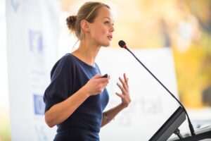 aprende-las-mejores-tecnicas-para-hablar-en-publico