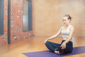 beneficios-de-las-posturas-de-yoga-que-debes-conocer