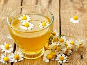 beneficios-de-tomar-manzanilla-con-miel-antes-de-dormir