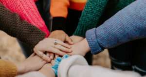 como-construir-relaciones-de-confianza-en-el-trabajo-escolar