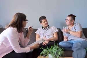 conoce-las-ventajas-de-estudiar-trabajo-social-y-desarrollo-humano-como-licenciatura