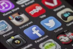 dos-ejemplos-de-redes-sociales-verticales-que-debes-conocer