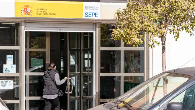 ¿Cómo solicitar la ayuda para trabajadores desempleados de larga ...